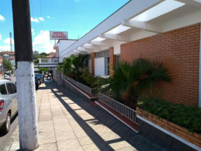 Отель Hotel Avenida  Жакарезинью